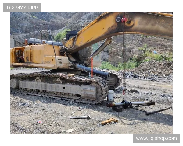 挖掘机转向油缸漏油修复